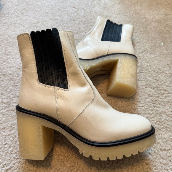 Free People James Chelsea Boot-Bone with Gum sole NWOT - Picture 4 of 12